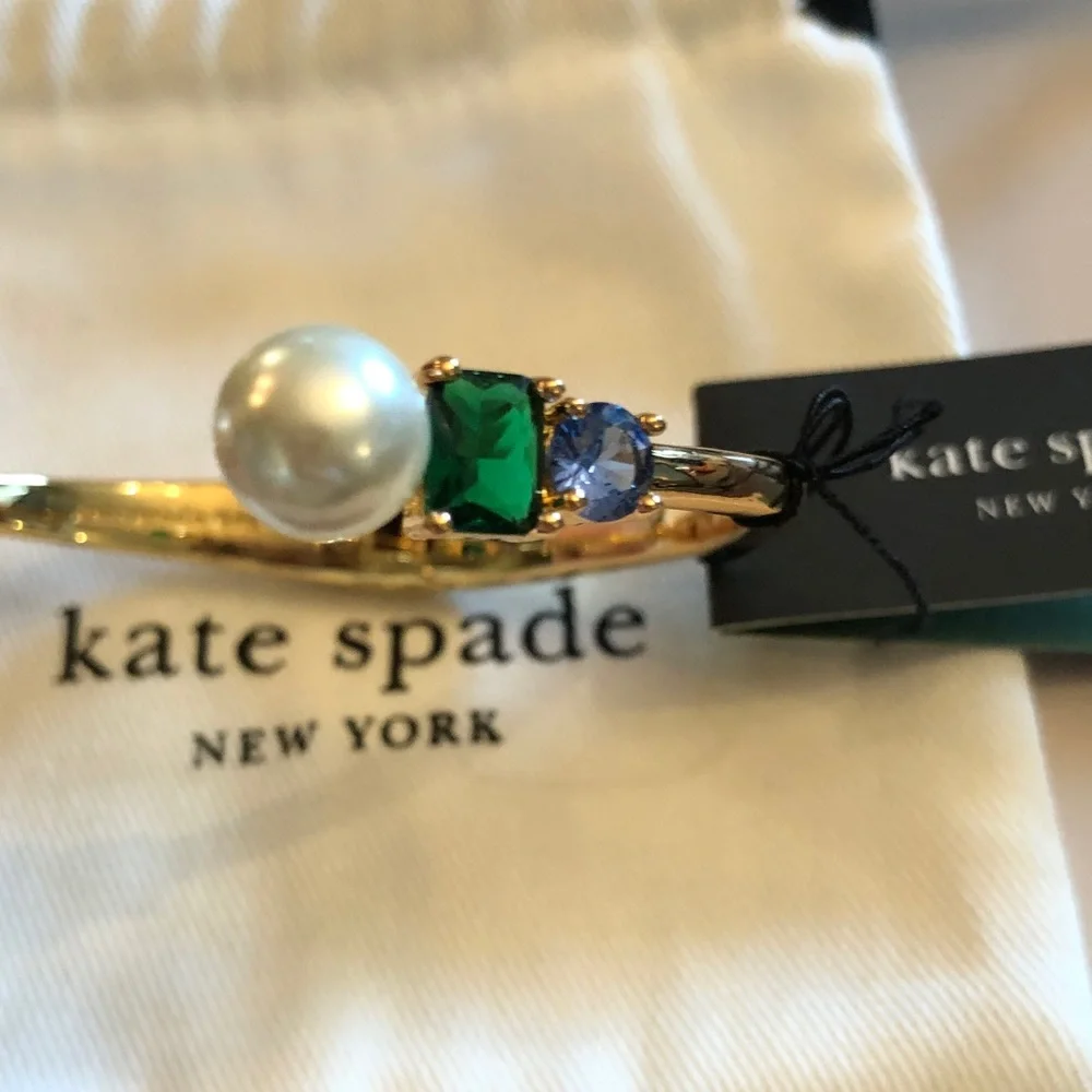 Authentic New with tag & dust bag kate spade Gold hinged Cuff Bracelet - Picture 3 of 9